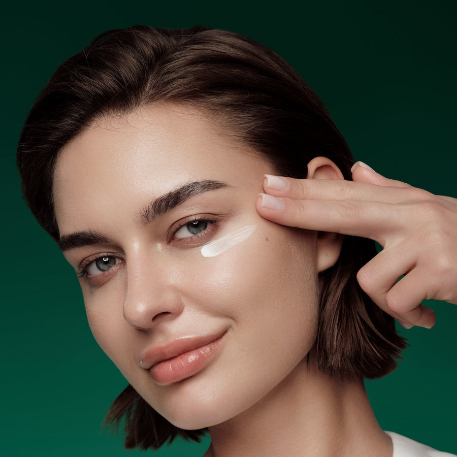 Intensité Volumizing Eye Cream