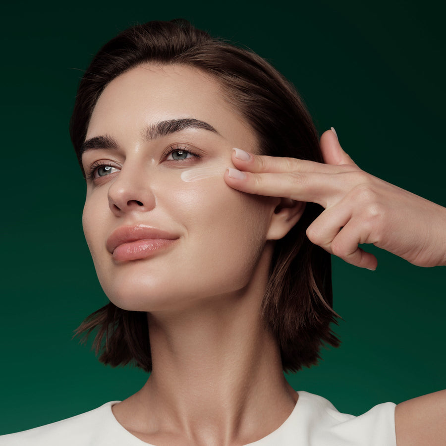 Intensité Volumizing Eye Serum