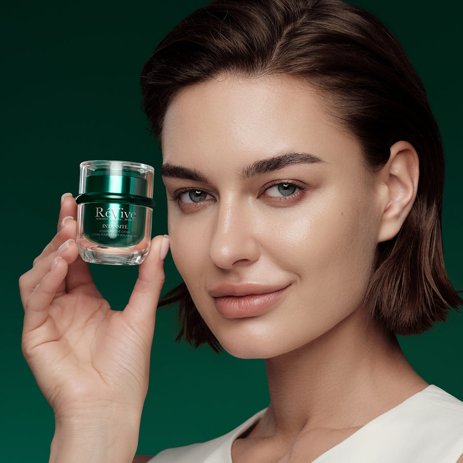 Intensité Volumizing Eye Cream